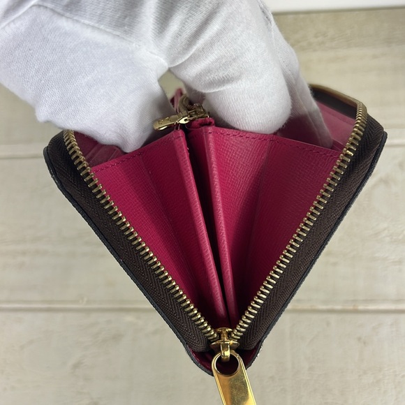 Louis Vuitton Zippy Wallet Love Lock Monogram ✅COA Included - Picture 14 of 16